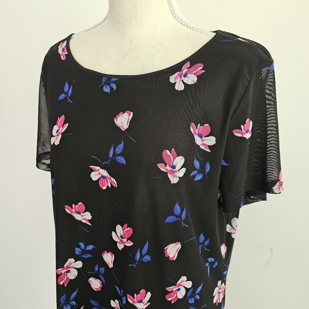 Calvin Klein Black Floral Mesh Tee - Picture 3 of 10